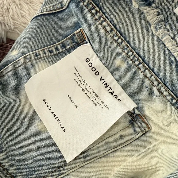 Good American Bundle Jeans and Shorts - Picture 6 of 8